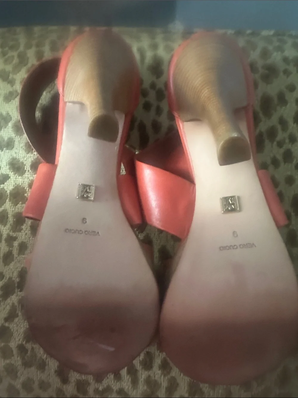 Pour La Victoire Tifara red-orange crisscross platform sandals New 9